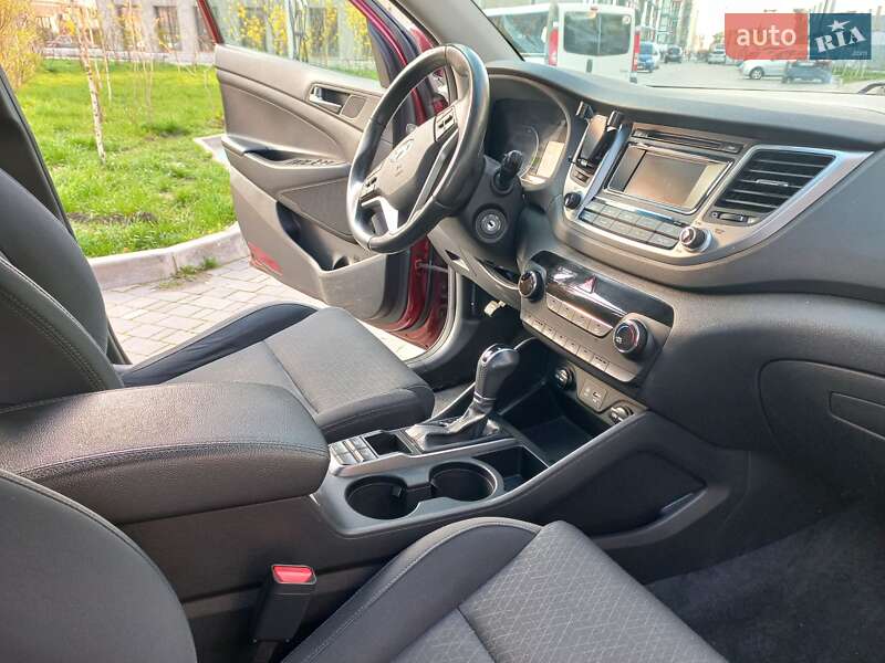 Позашляховик / Кросовер Hyundai Tucson 2017 в Полтаві
