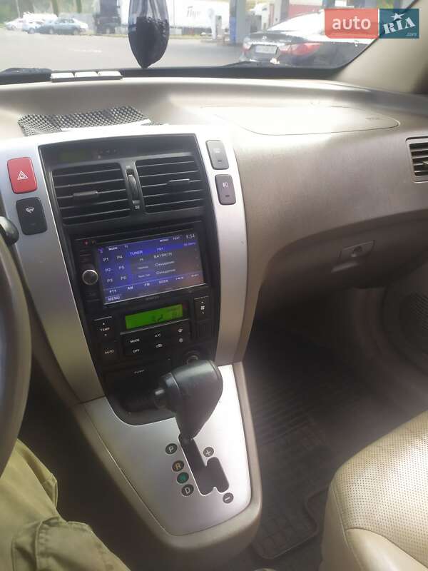 Позашляховик / Кросовер Hyundai Tucson 2006 в Києві