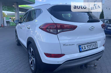 Внедорожник / Кроссовер Hyundai Tucson 2017 в 