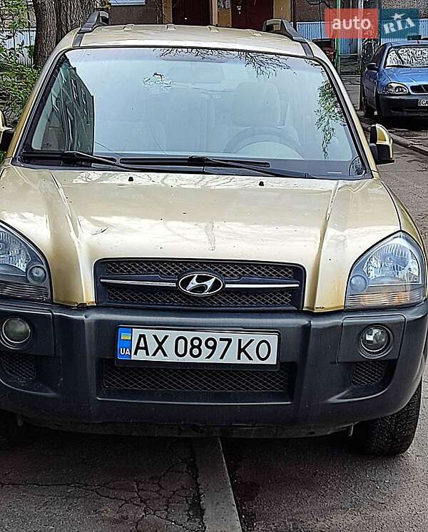 Позашляховик / Кросовер Hyundai Tucson 2004 в Черкасах