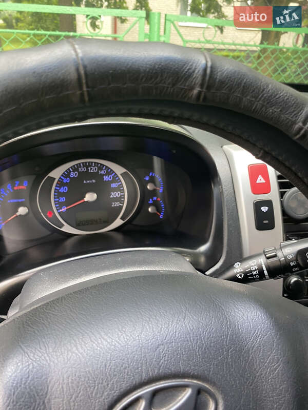 Позашляховик / Кросовер Hyundai Tucson 2006 в Самборі фото 2 Позашляховик / Кросовер Hyundai Tucson 2006 в Самборі