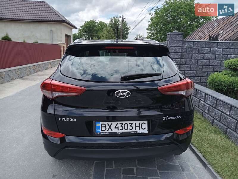 Позашляховик / Кросовер Hyundai Tucson 2016 в Києві