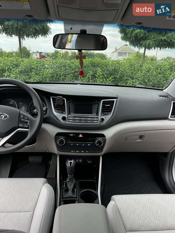 Позашляховик / Кросовер Hyundai Tucson 2017 в Києві