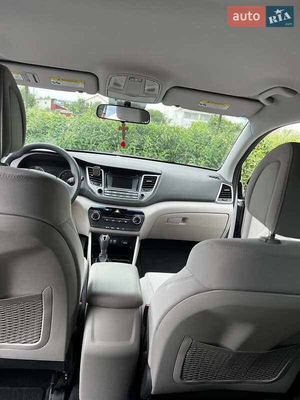 Позашляховик / Кросовер Hyundai Tucson 2017 в Києві