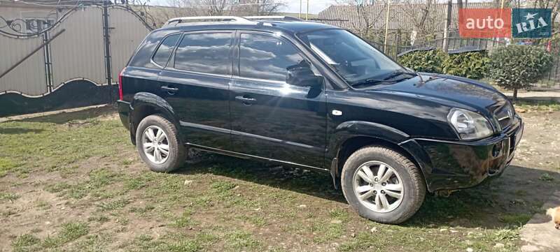 Позашляховик / Кросовер Hyundai Tucson 2009 в Тлумачі