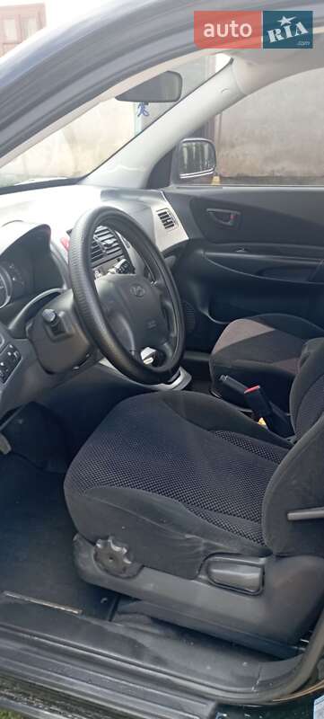 Позашляховик / Кросовер Hyundai Tucson 2009 в Тлумачі