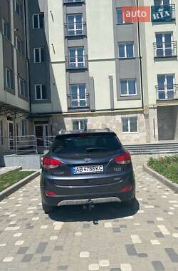 Внедорожник / Кроссовер Hyundai Tucson 2010 в 