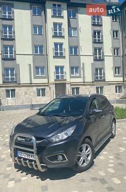 Внедорожник / Кроссовер Hyundai Tucson 2010 в 