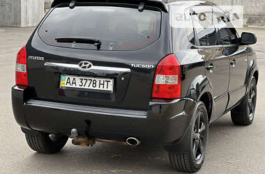 Внедорожник / Кроссовер Hyundai Tucson 2008 в 
