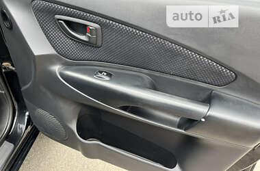 Внедорожник / Кроссовер Hyundai Tucson 2008 в 