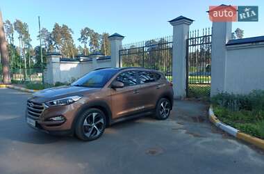 Позашляховик / Кросовер Hyundai Tucson 2015 в 