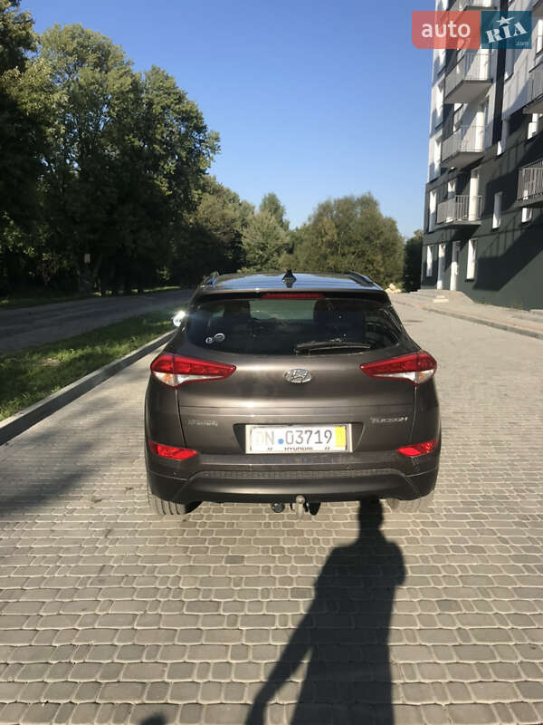 Внедорожник / Кроссовер Hyundai Tucson 2016 в Камне-Каширском