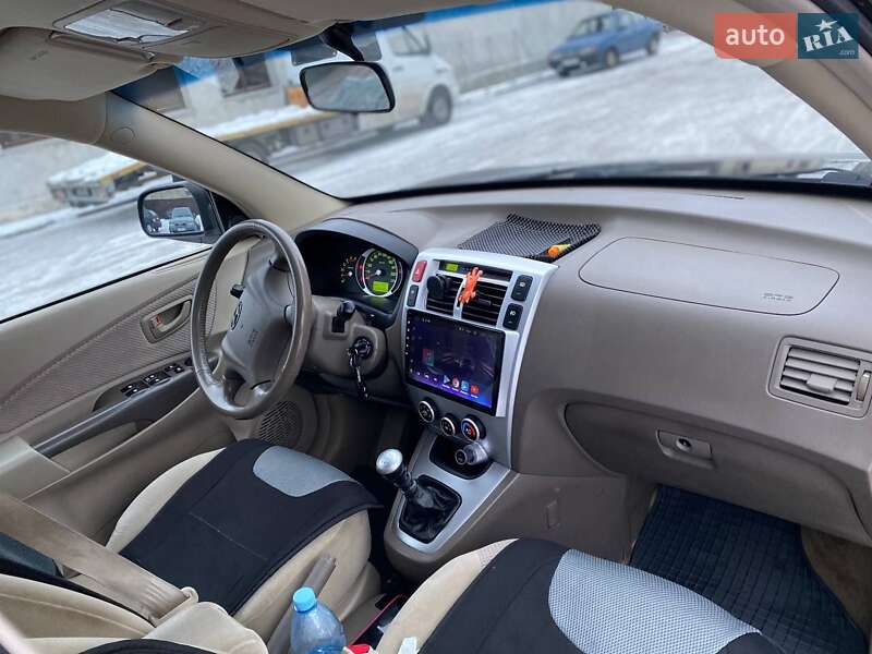 Позашляховик / Кросовер Hyundai Tucson 2006 в Тернополі