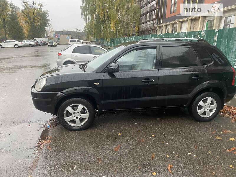 Позашляховик / Кросовер Hyundai Tucson 2004 в Черкасах