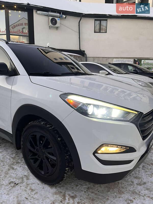 Внедорожник / Кроссовер Hyundai Tucson 2017 в Тернополе