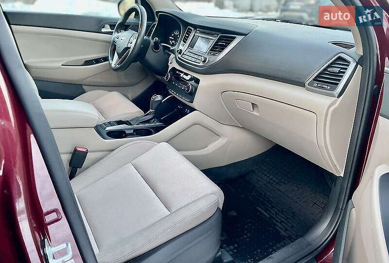Внедорожник / Кроссовер Hyundai Tucson 2017 в Ивано-Франковске