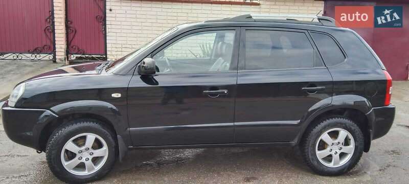 Внедорожник / Кроссовер Hyundai Tucson 2005 в Днепре фото 4 Внедорожник / Кроссовер Hyundai Tucson 2005 в Днепре