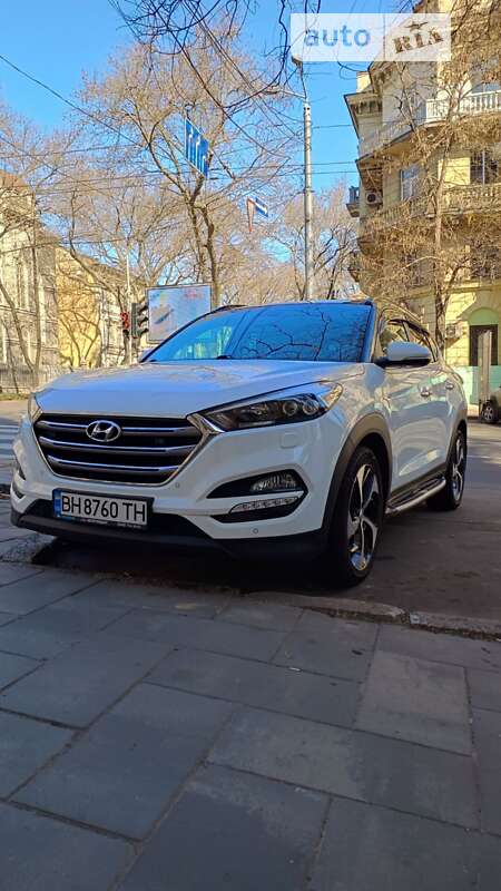 Позашляховик / Кросовер Hyundai Tucson 2016 в Одесі