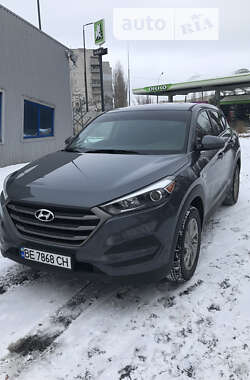 Позашляховик / Кросовер Hyundai Tucson 2015 в Києві