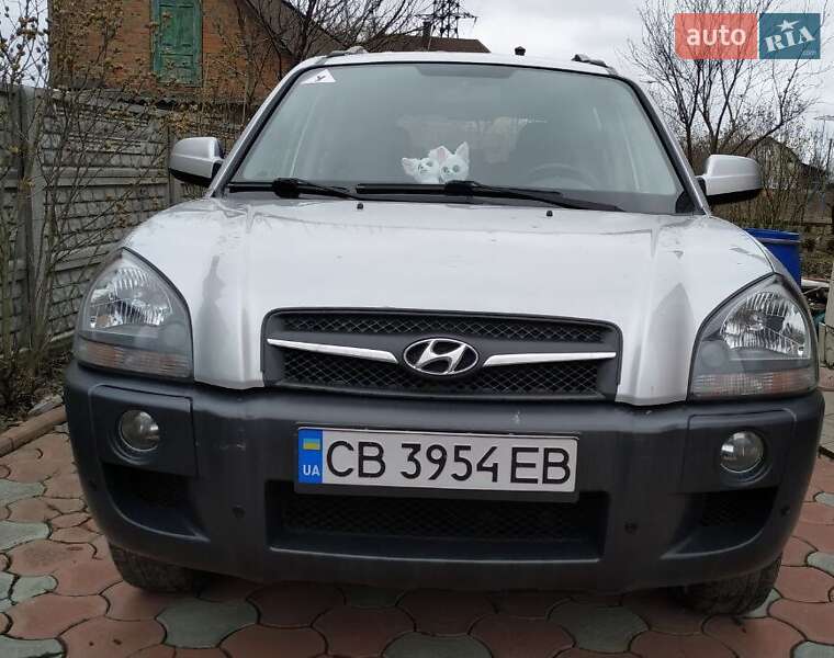 Позашляховик / Кросовер Hyundai Tucson 2010 в Чернігові