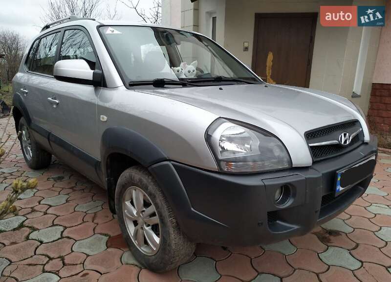 Позашляховик / Кросовер Hyundai Tucson 2010 в Чернігові