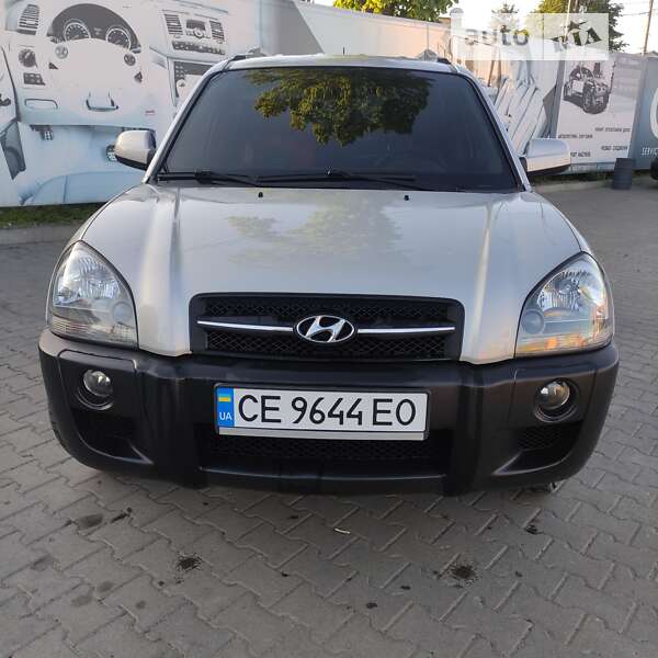 Позашляховик / Кросовер Hyundai Tucson 2004 в Чернівцях