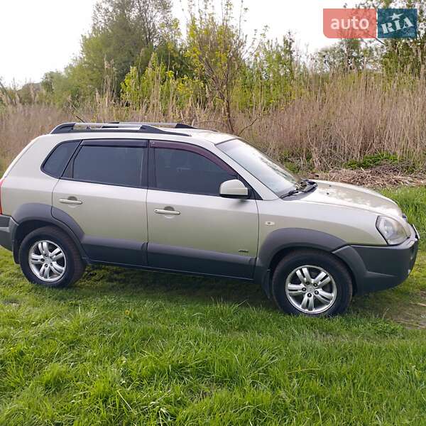 Позашляховик / Кросовер Hyundai Tucson 2007 в Богодухіву