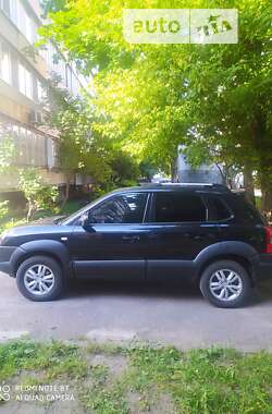 Позашляховик / Кросовер Hyundai Tucson 2011 в Гребінці