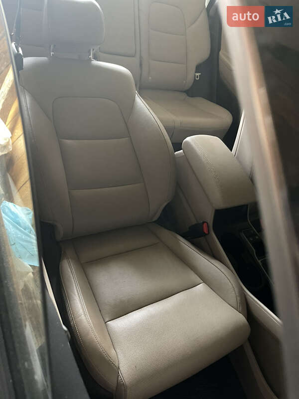 Позашляховик / Кросовер Hyundai Tucson 2017 в Івано-Франківську