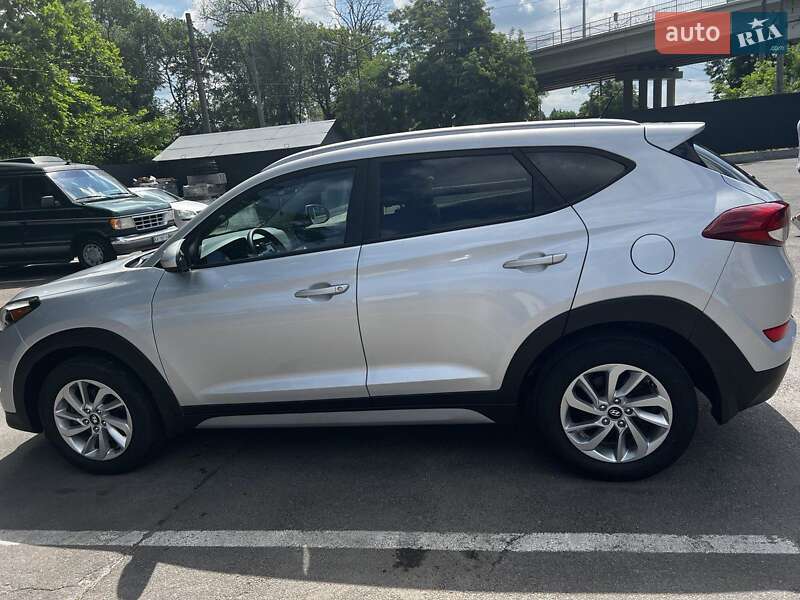 Позашляховик / Кросовер Hyundai Tucson 2017 в Києві