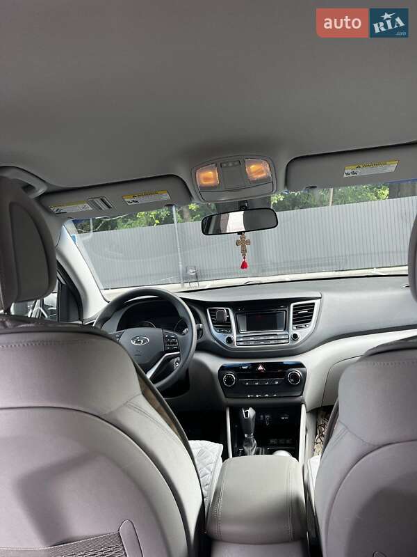 Позашляховик / Кросовер Hyundai Tucson 2017 в Києві