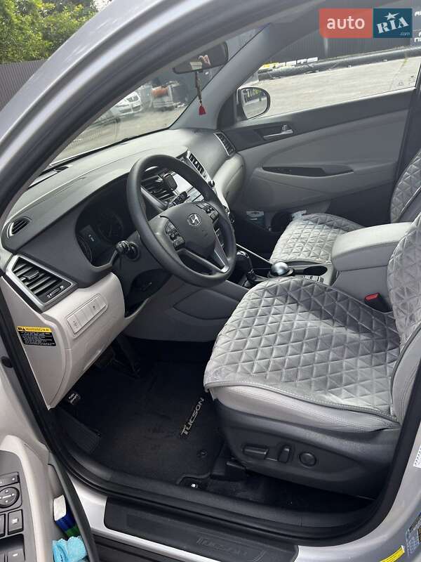 Позашляховик / Кросовер Hyundai Tucson 2017 в Києві