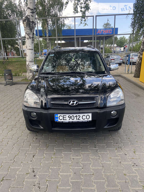 Позашляховик / Кросовер Hyundai Tucson 2004 в Чернівцях