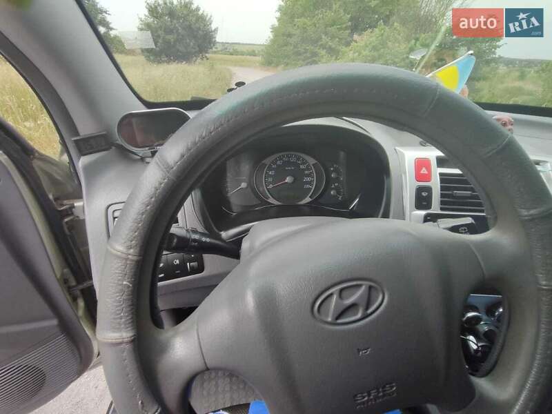 Позашляховик / Кросовер Hyundai Tucson 2005 в Запоріжжі фото 9 Позашляховик / Кросовер Hyundai Tucson 2005 в Запоріжжі