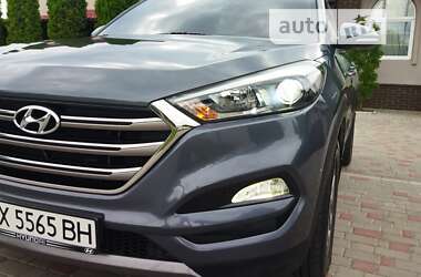 Внедорожник / Кроссовер Hyundai Tucson 2016 в 