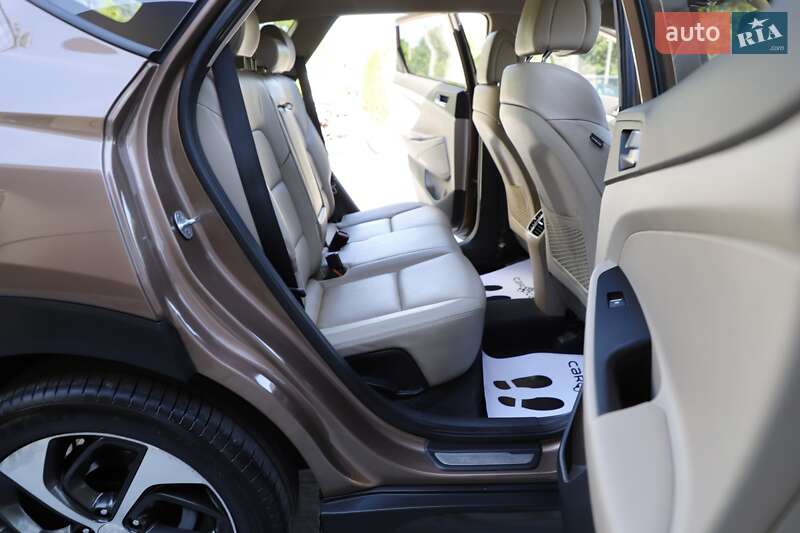 Позашляховик / Кросовер Hyundai Tucson 2016 в Дрогобичі