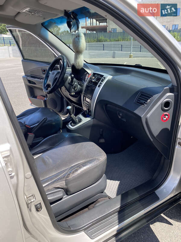 Внедорожник / Кроссовер Hyundai Tucson 2007 в Полтаве