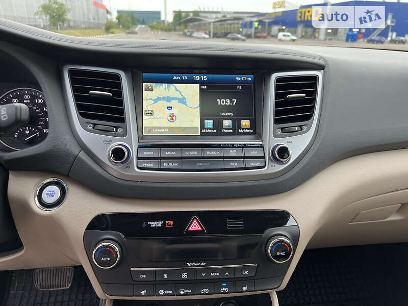 Внедорожник / Кроссовер Hyundai Tucson 2017 в Ровно