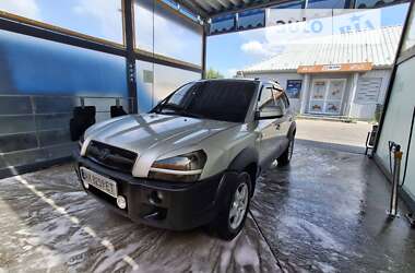 Внедорожник / Кроссовер Hyundai Tucson 2006 в 