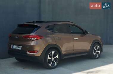 Позашляховик / Кросовер Hyundai Tucson 2015 в 