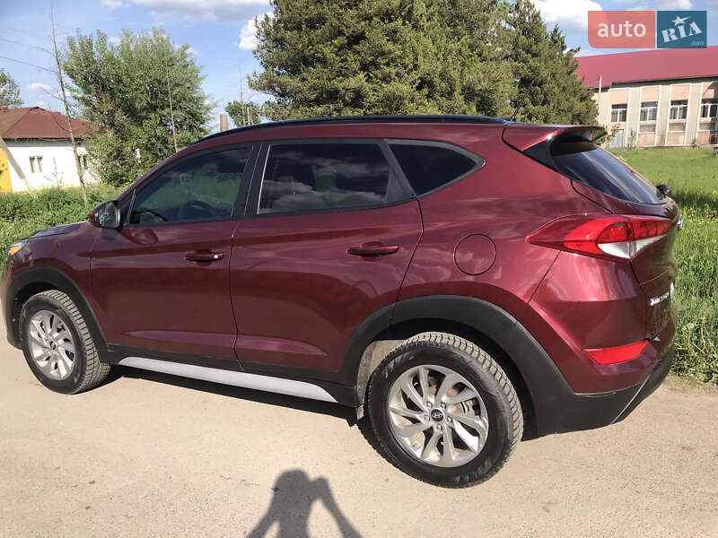 Позашляховик / Кросовер Hyundai Tucson 2017 в Коломиї