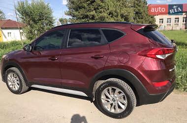 Внедорожник / Кроссовер Hyundai Tucson 2017 в 