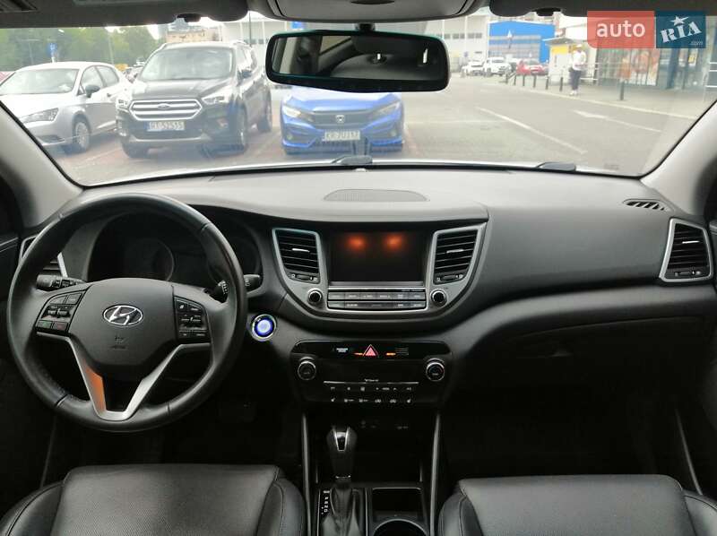 Позашляховик / Кросовер Hyundai Tucson 2015 в Тернополі