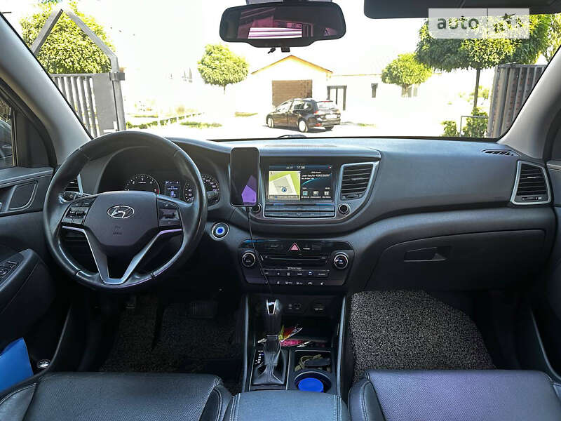 Позашляховик / Кросовер Hyundai Tucson 2015 в Умані