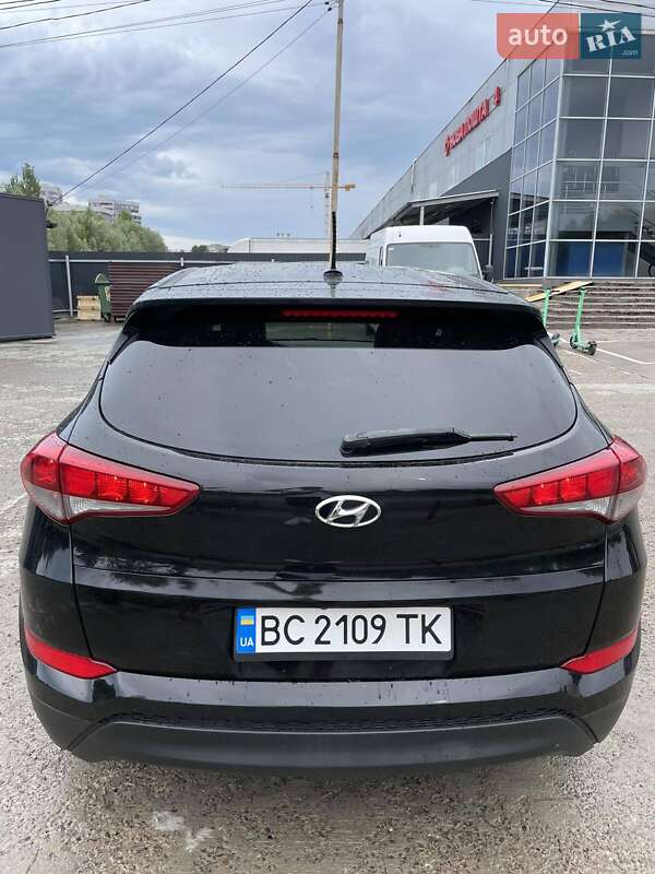 Позашляховик / Кросовер Hyundai Tucson 2016 в Львові