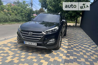 Позашляховик / Кросовер Hyundai Tucson 2015 в Одесі