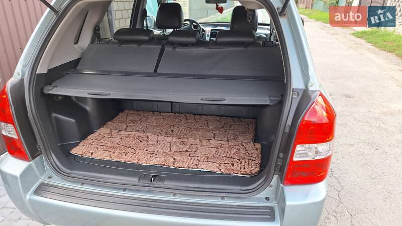 Позашляховик / Кросовер Hyundai Tucson 2007 в Немирові