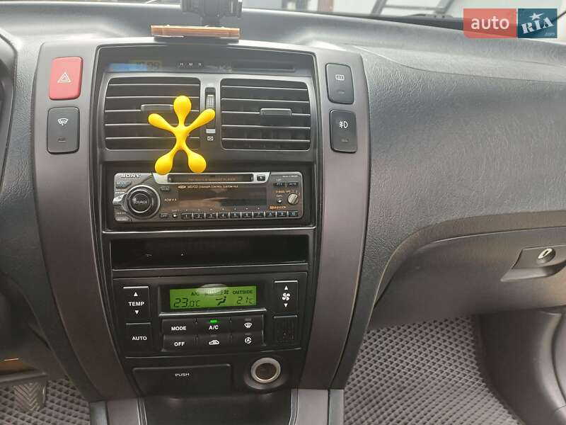 Внедорожник / Кроссовер Hyundai Tucson 2005 в Новояворовске