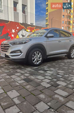 Внедорожник / Кроссовер Hyundai Tucson 2017 в 