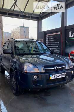 Внедорожник / Кроссовер Hyundai Tucson 2012 в 